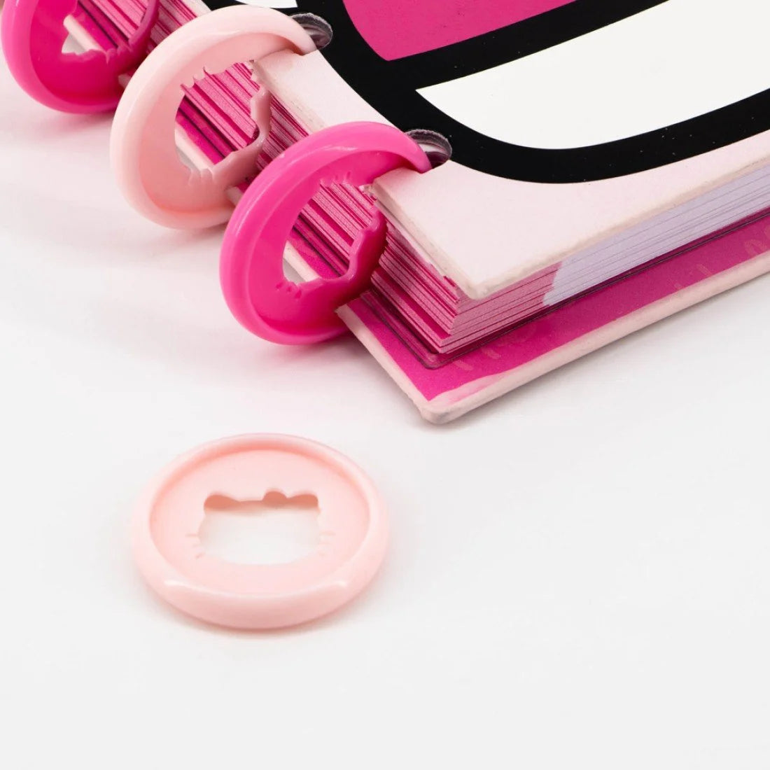 HELLO KITTY - CUADERNO CON DISCO MOOVING 80H