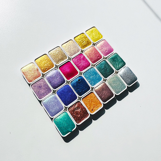 TheoryTheShop - MICA GRAB BOX mezcla de 24 pinturas de acuarela hechas a mano con brillo metálico en caja de lata de la colección existente para artistas, perfectas para pruebas